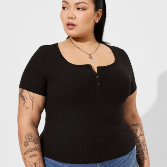 Torrid SuperSoft Ribbed Scoop Neck Retro Henley Baby Tee Black NWT Size 3X 22 24 - Picture 1 of 11